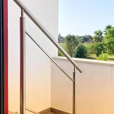 Dom wakacyjny Vivenda Espacosa E Luminosa Quelfes